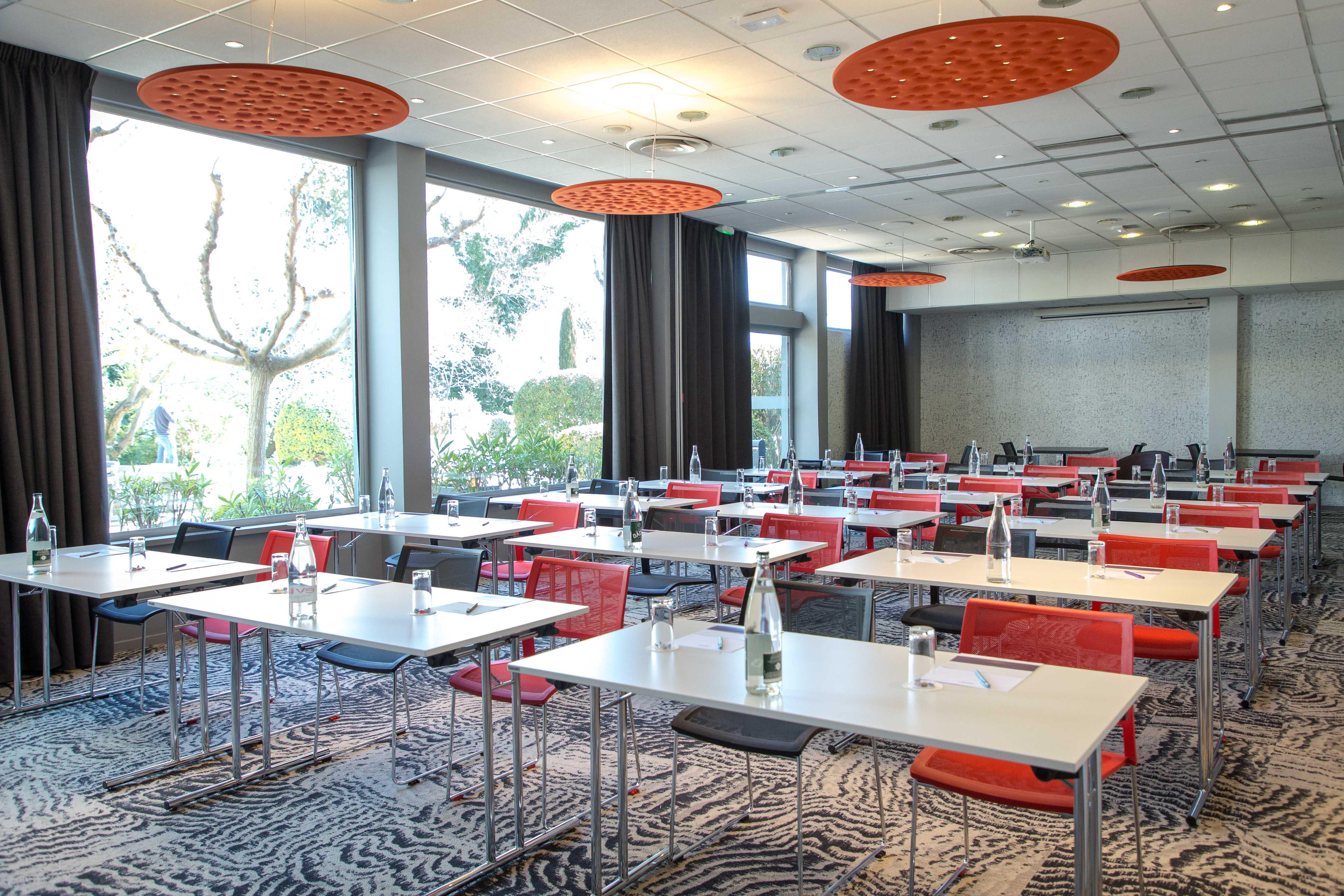Ibis Cavaillon Portes Du Luberon Exterior photo