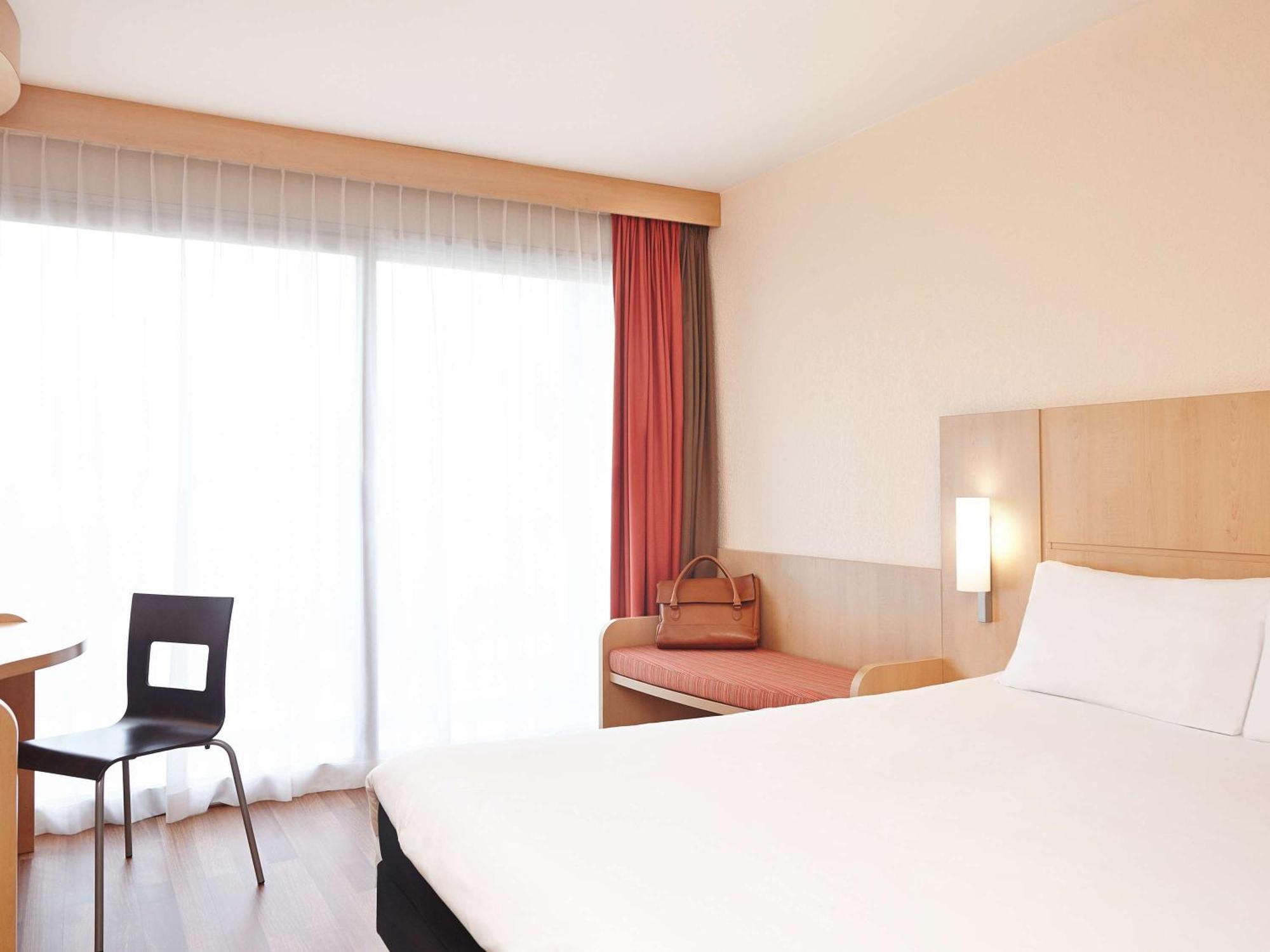 Ibis Cavaillon Portes Du Luberon Exterior photo