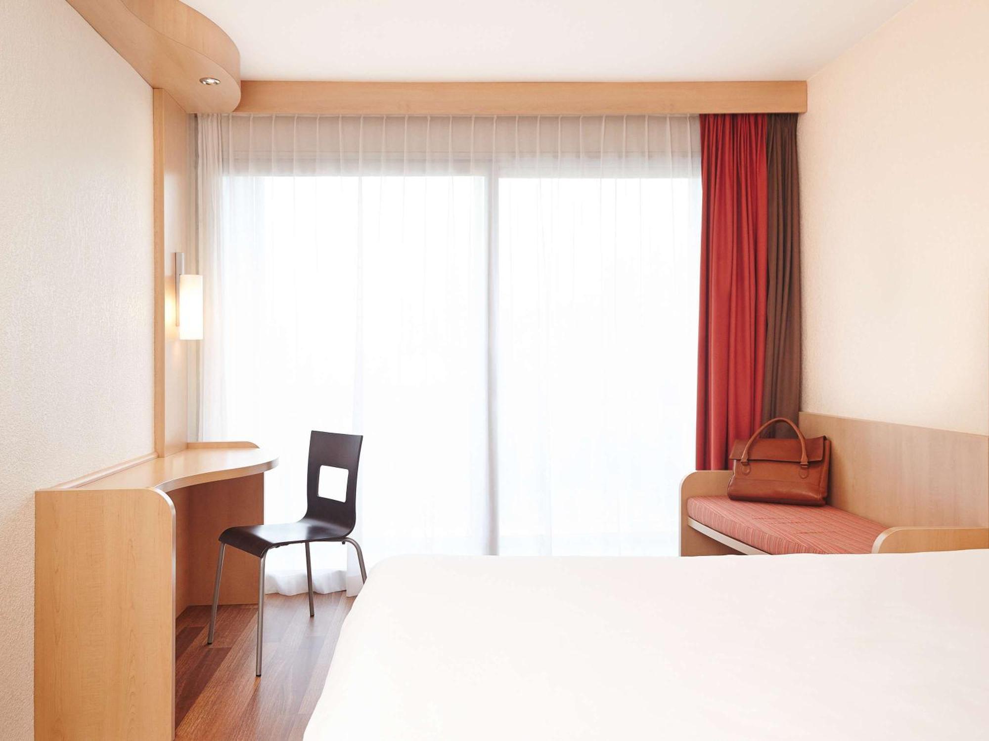 Ibis Cavaillon Portes Du Luberon Exterior photo
