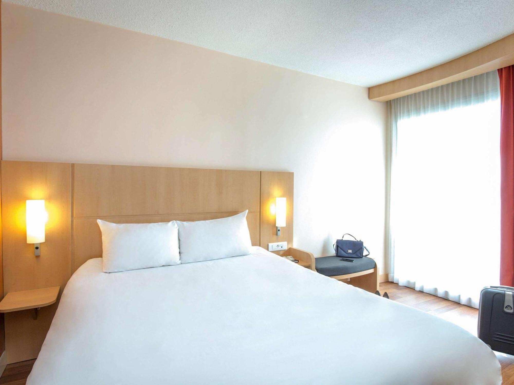 Ibis Cavaillon Portes Du Luberon Exterior photo